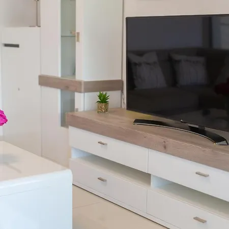 Luxury Aronia * Vantacici