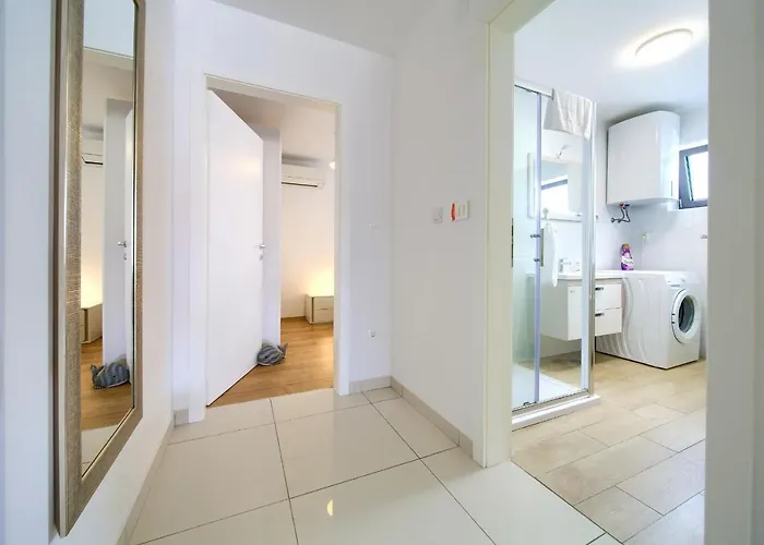 Luxury Aronia Διαμέρισμα *