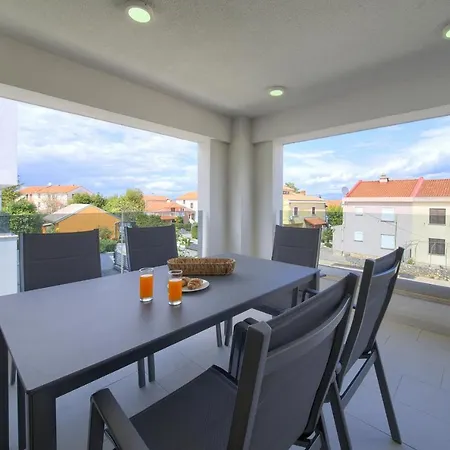Apartment Luxury Aronia