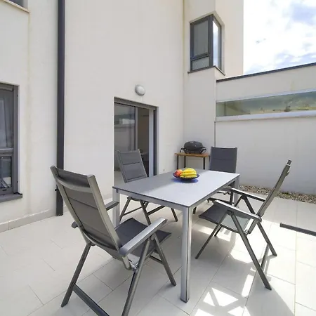 Apartament Luxury Aronia Vantacici