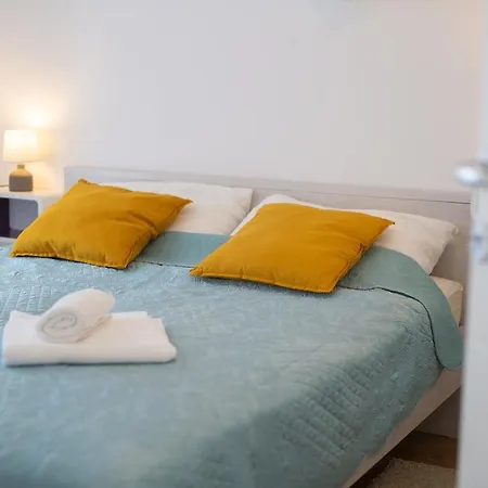 Luxury Aronia Apartament *